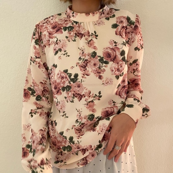 🌺 Forever 21 High Neck Floral Blouse - Picture 5 of 8